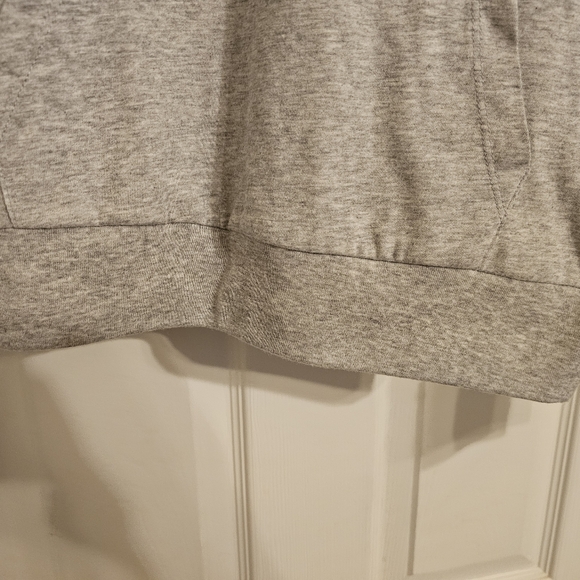 NWT Chicago Cubs lightweight hoodie.  Size:XS. - Picture 7 of 9